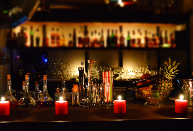 Sports viewing at La Capitol - watch NFL, soccer, and boxing games