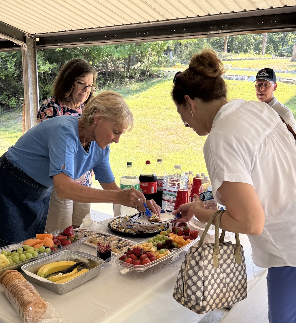Picnic fellowship