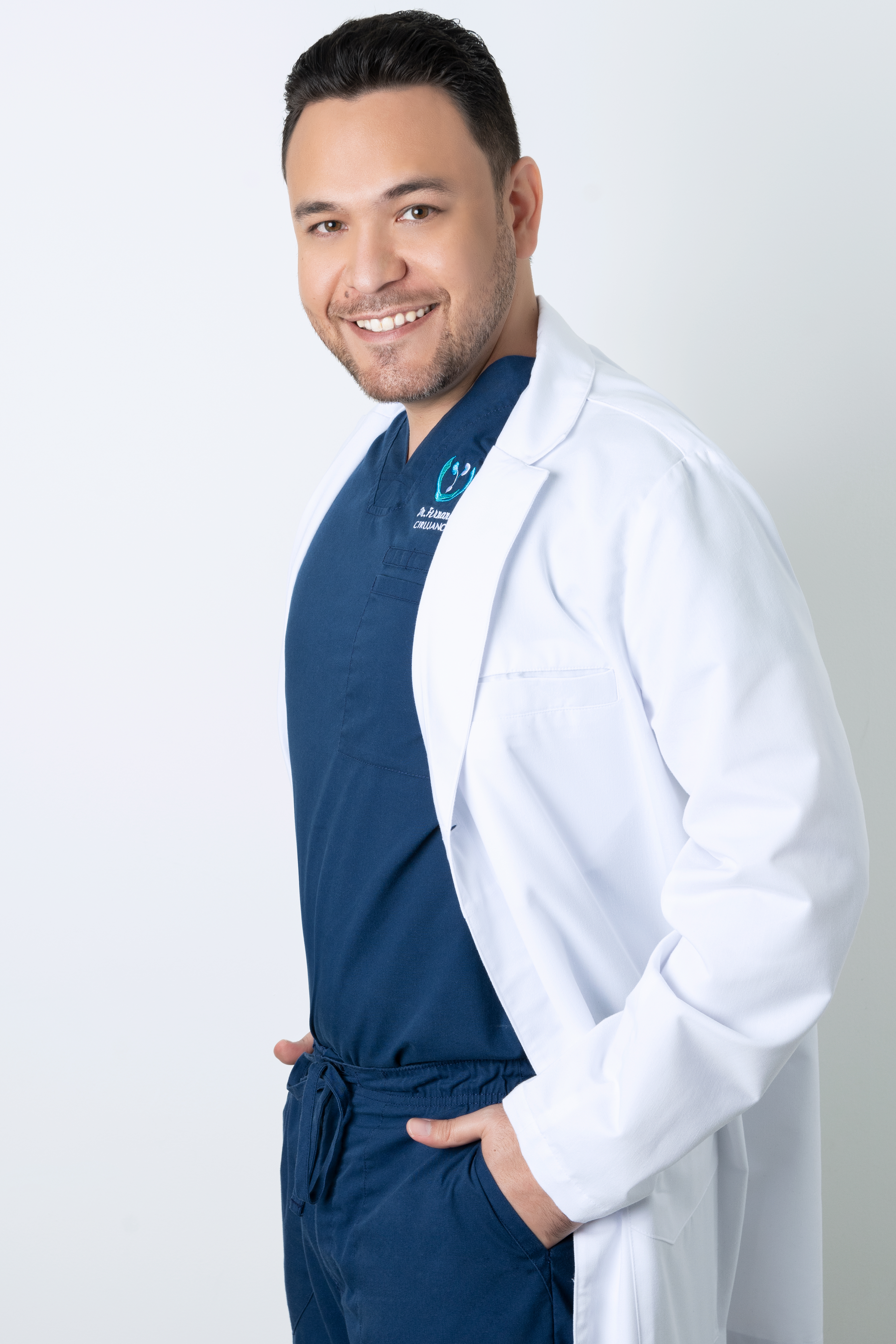 Dr. Fernando Hernandez