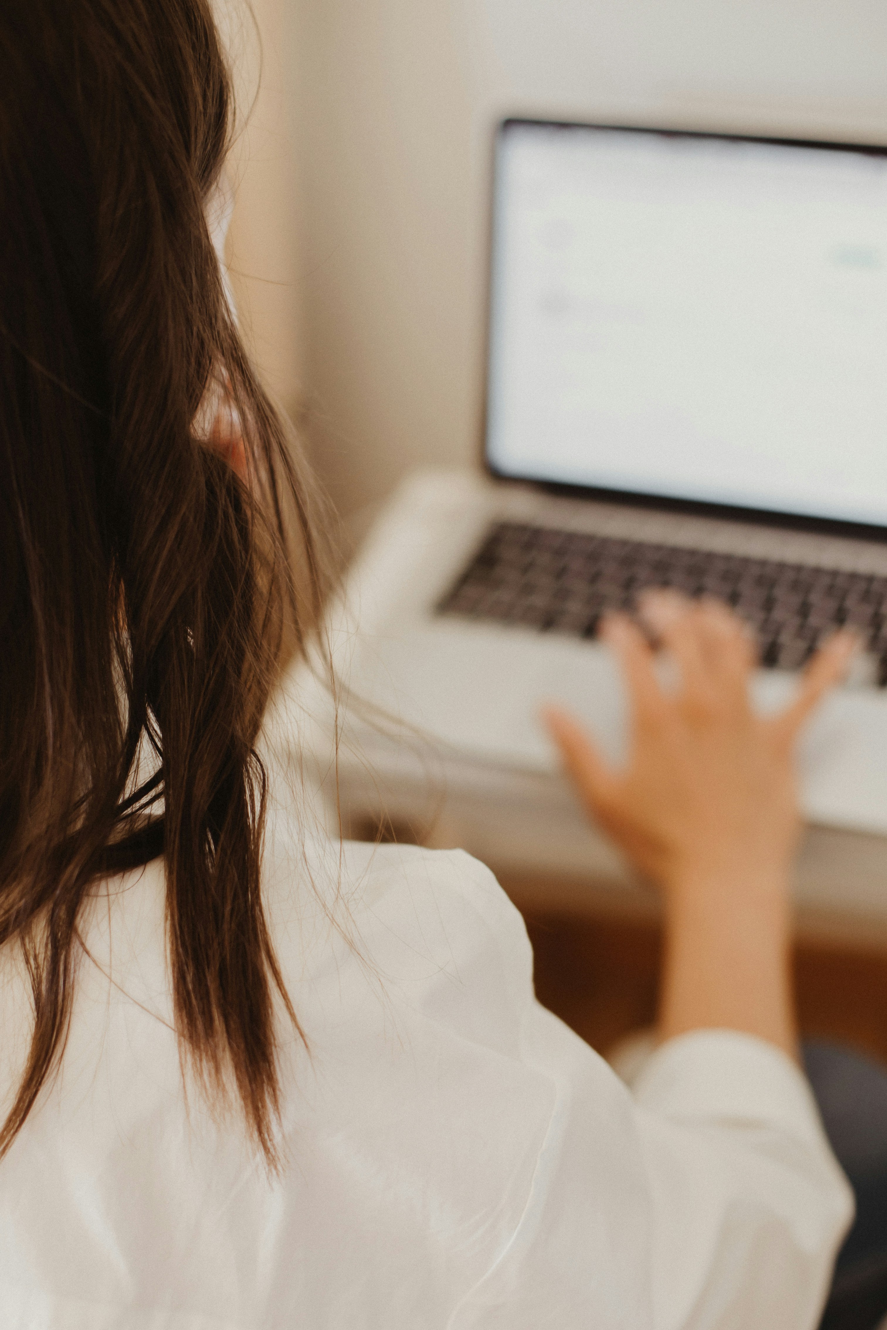 Téléconsultation avec un enfant et une psychologue