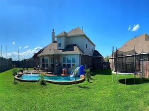 {{ custom_values.service_4 }} in {{custom_values.area_6})