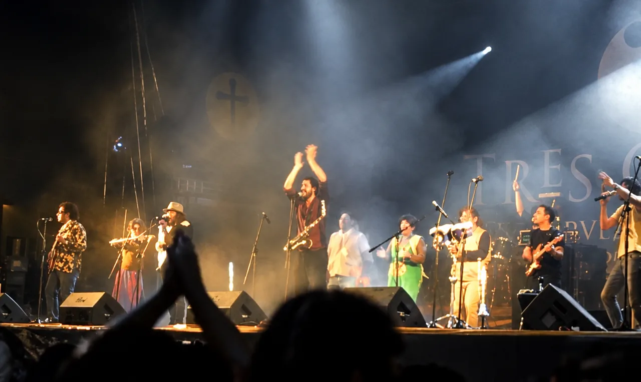 Colectivo Circo Band en el escenario de Mistura