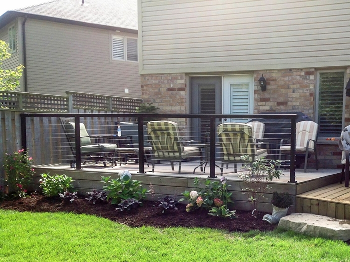 Exposed picket aluminum fencing with decorative finials in Hilliard, OH.