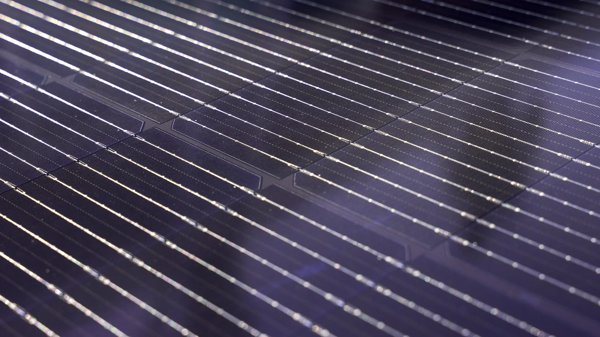 Modern America Electric technician on a solar install