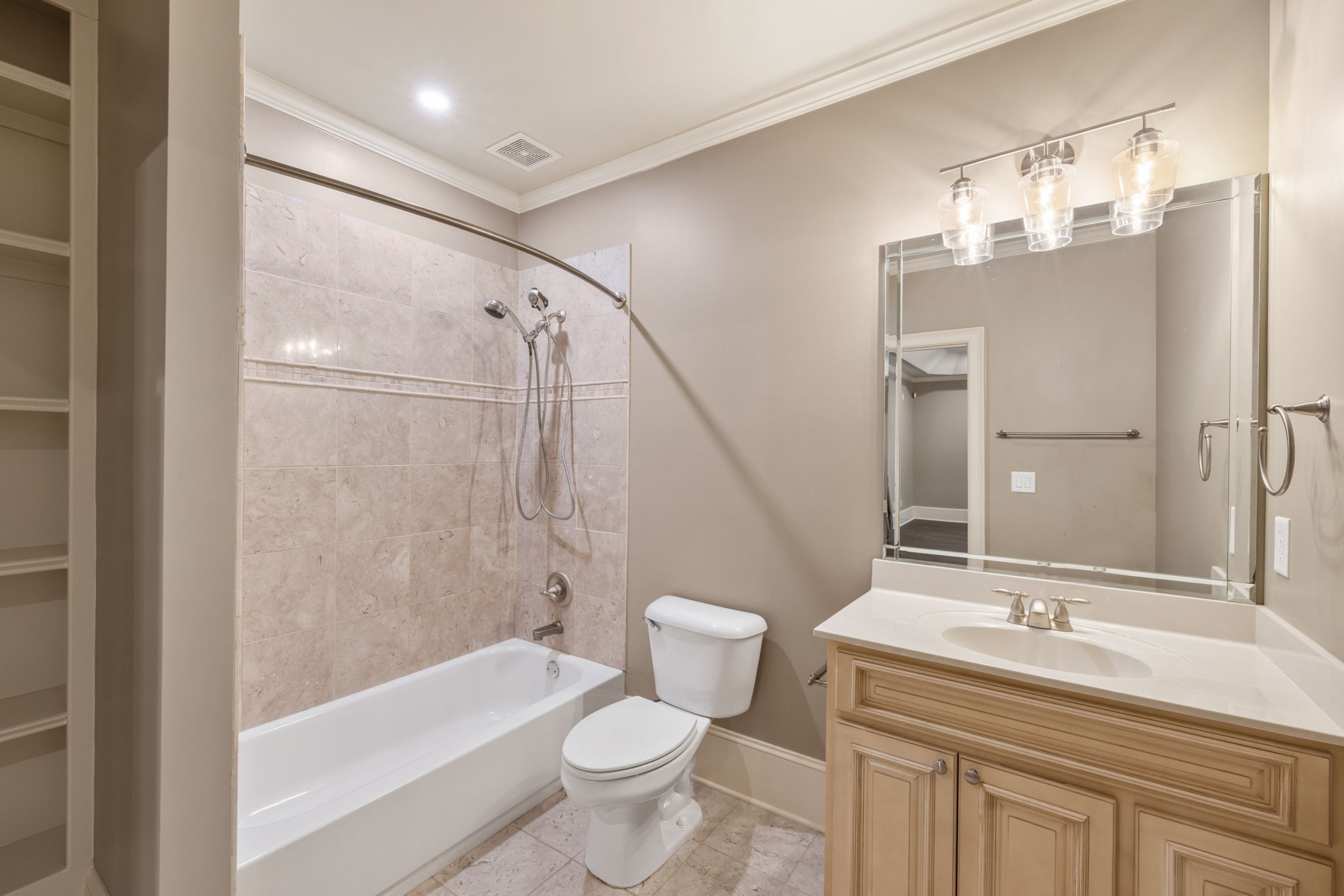 Property photo 46