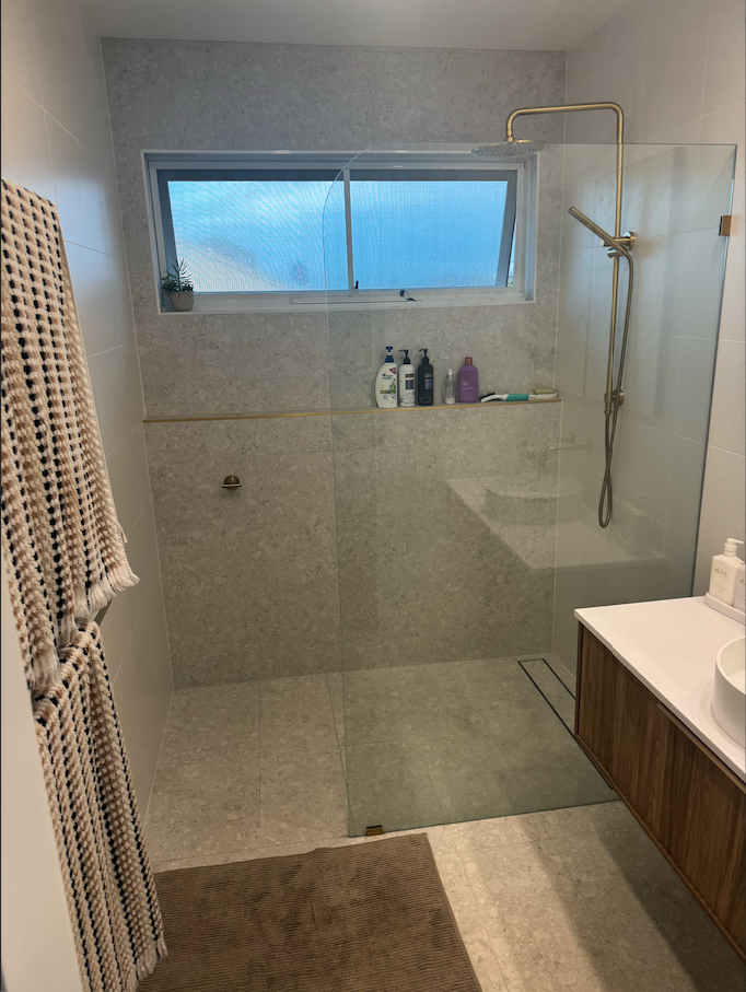 Upstairs bathroom renovation — Kiama Downs