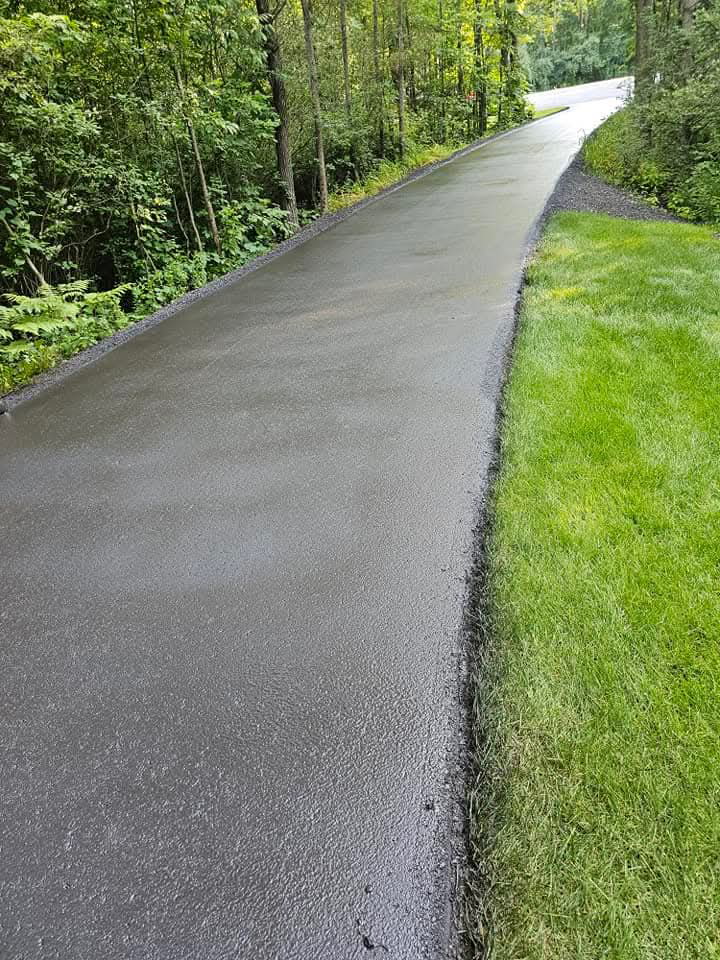 Quality sealcoating work by Say When Sealcoating