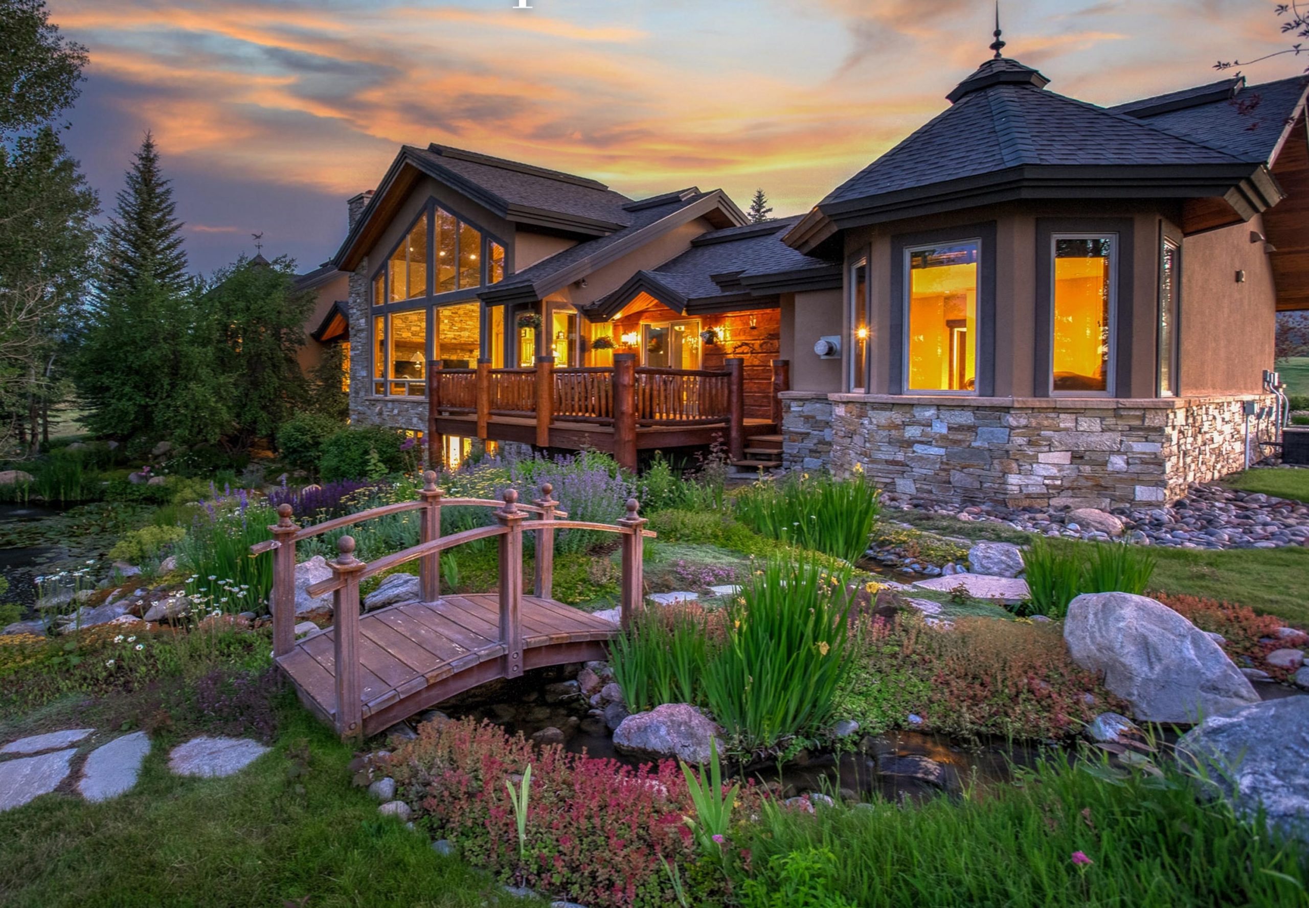 Custom home craftsmanship by Unison Builds in Colorado