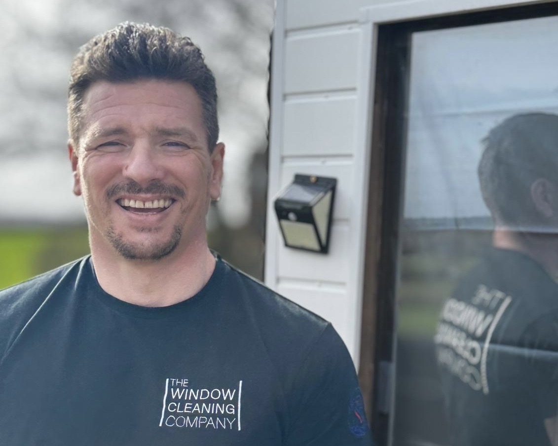 window cleaner northampton - jamie