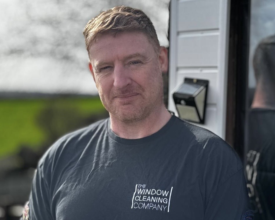 window cleaner northampton - neil