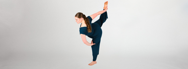 A Dance Connections dancer in a modern standing split