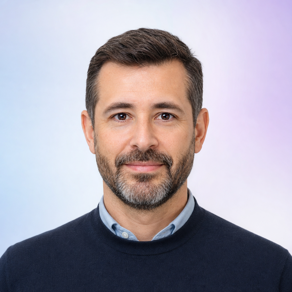 Marcos León