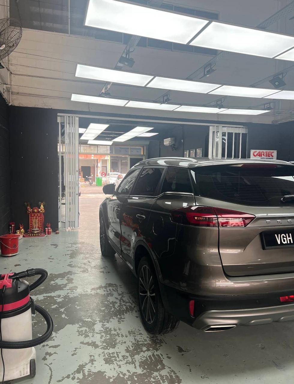 Michelle Chung Car Detailing 3