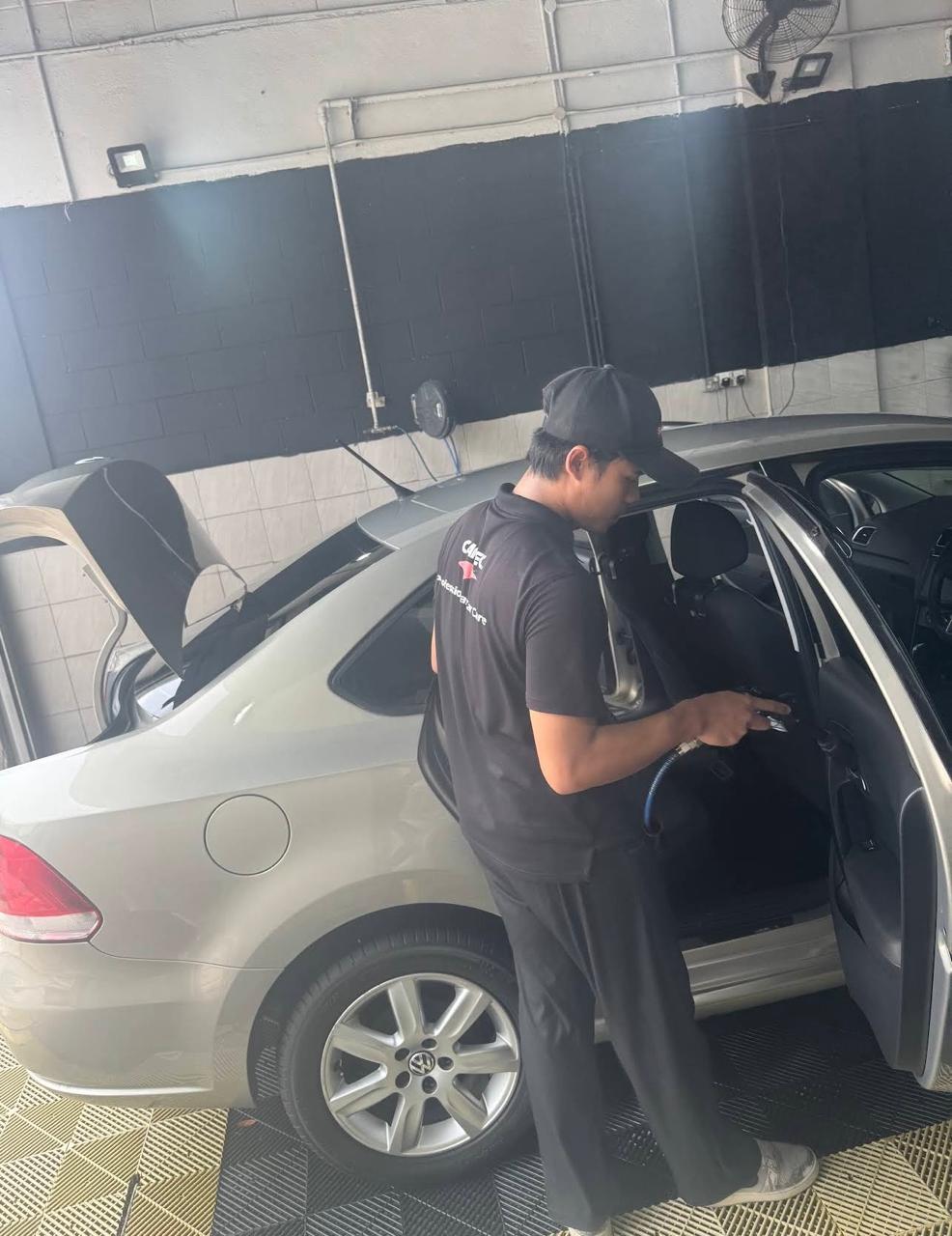 Charles Kang Car Coating 1