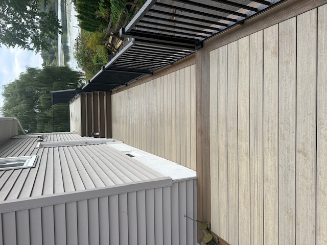 {{ custom_values.service_4 }} in {{custom_values.area_4})