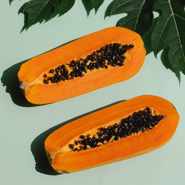 Sliced papaya