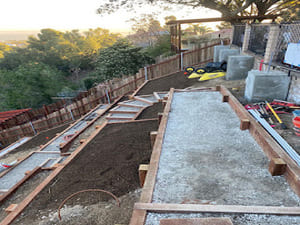 {{ custom_values.service_1 }} in {{custom_values.area_4})