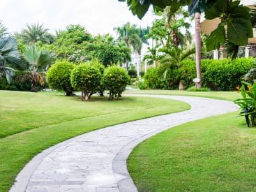 Concrete Walkway in Noblesville