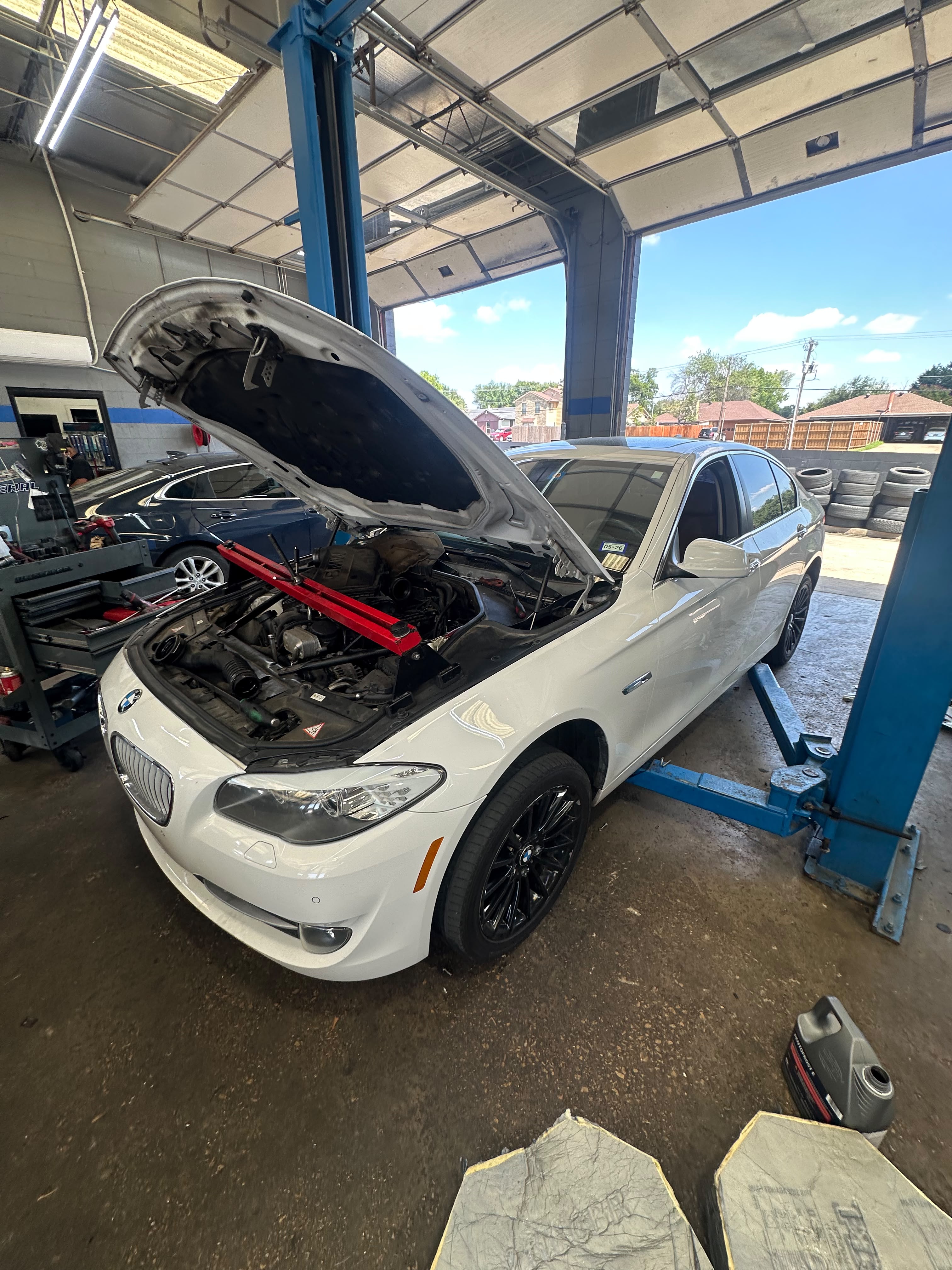 Town East Automotive shop view 11