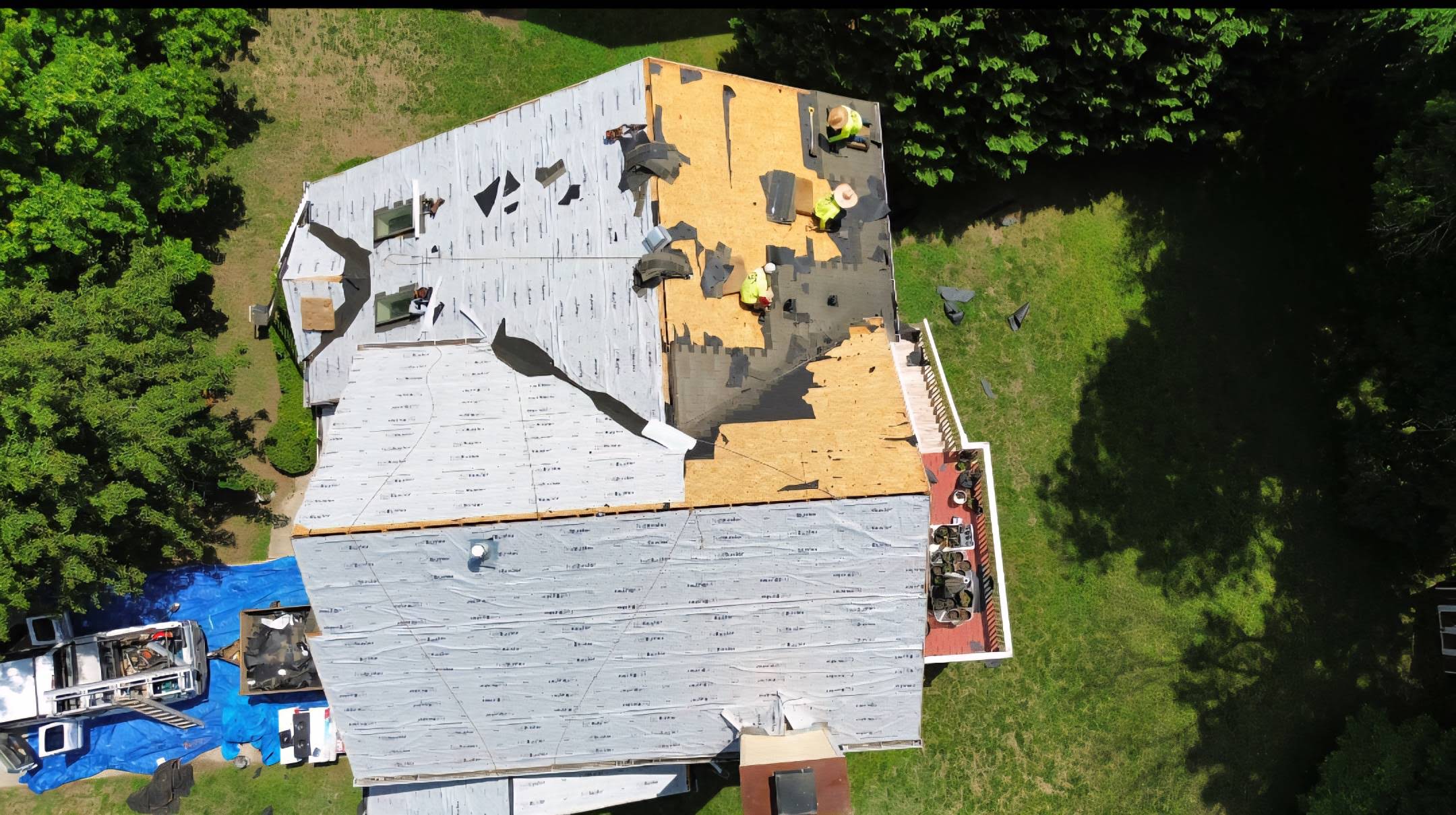 Residential roofing project