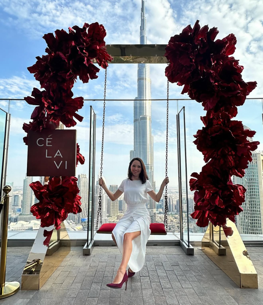 Adina, founder of Adina’s Coffee Shop in Dubai, enjoying travel moments in Dubai and by the sea