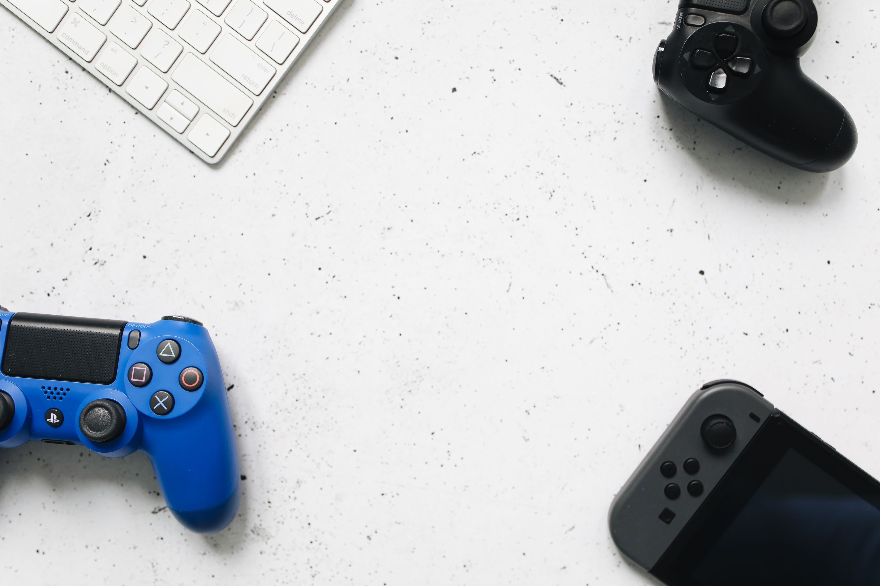 Gaming & Consoles