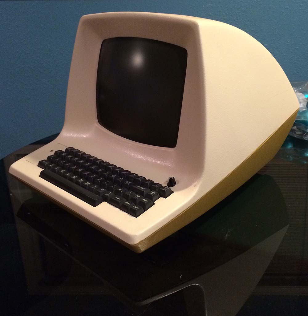 Vintage computer terminal from the DOS era