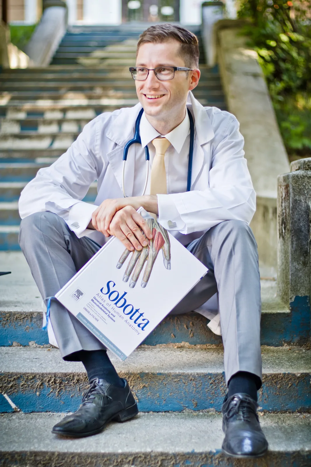 Dr. Konrád Szallós-Farkas