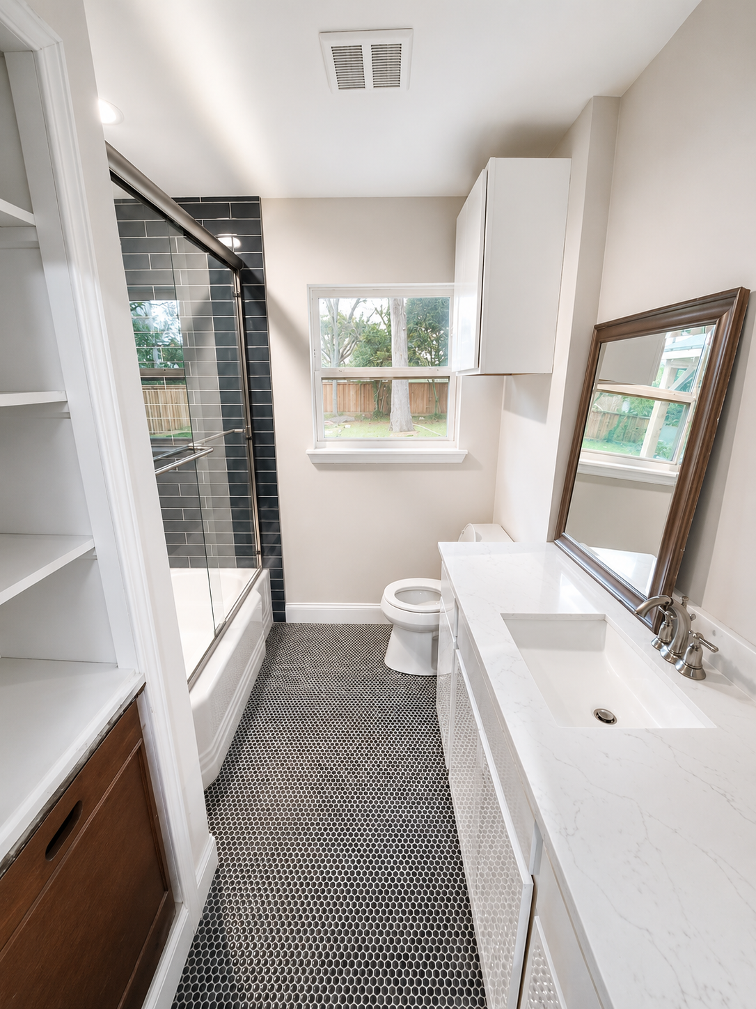 Completed kitchen and bathroom remodeling work by Angelic Real Estate & Investments in North Texas — photo 5