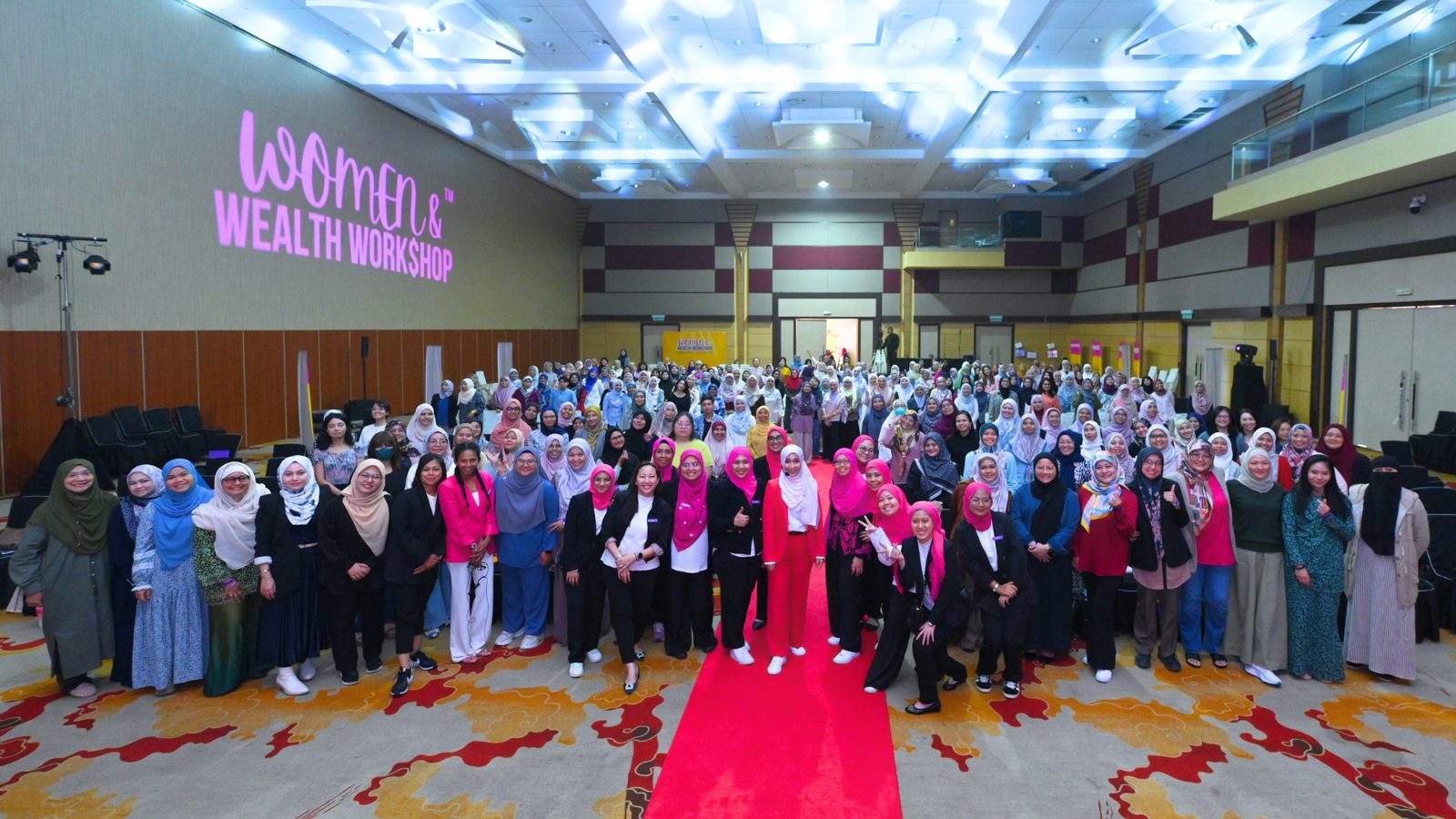 Aisya Rahman with participants at the Women & Wealth Workshop