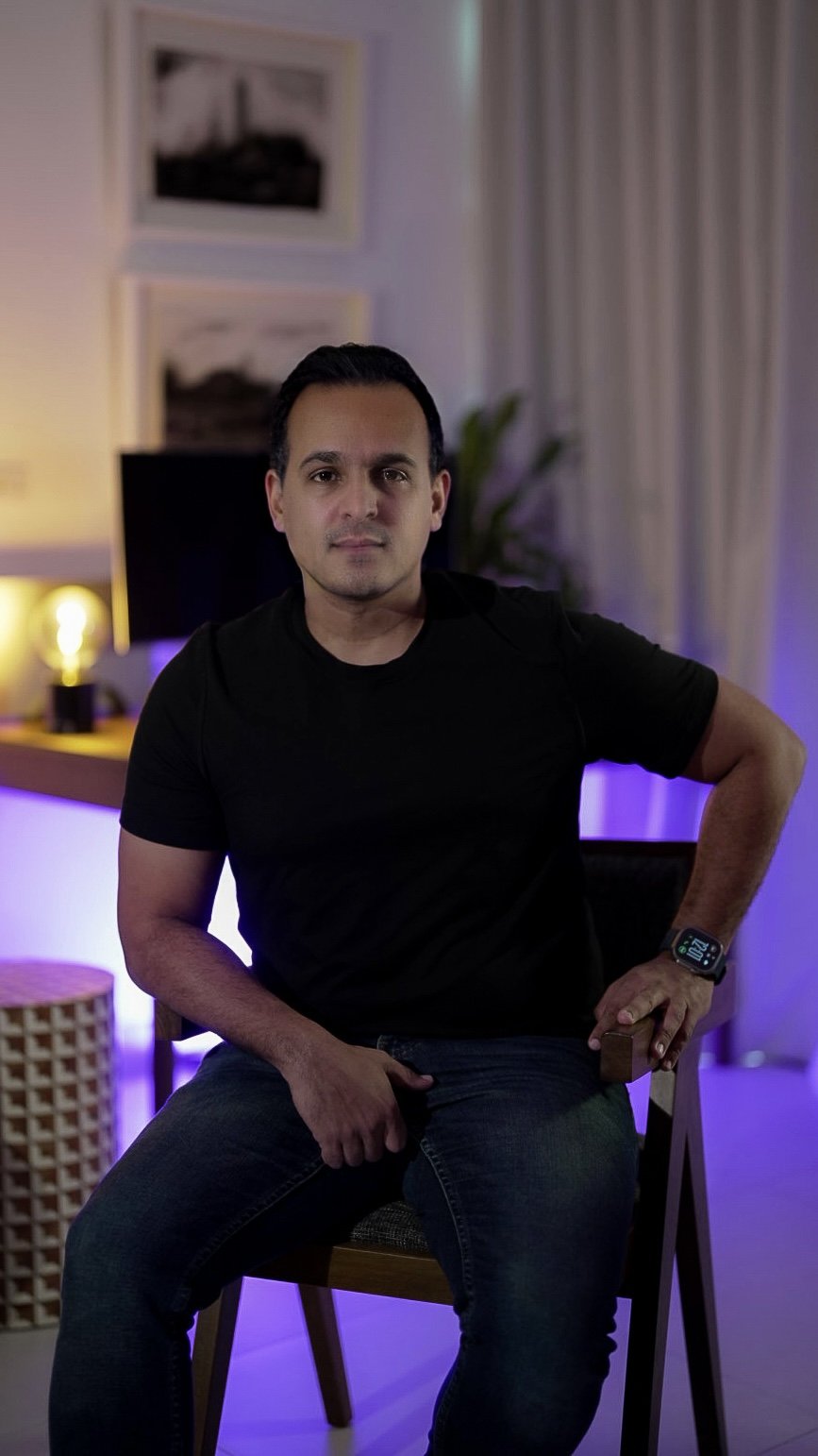 Joel Cruz, photographer and director