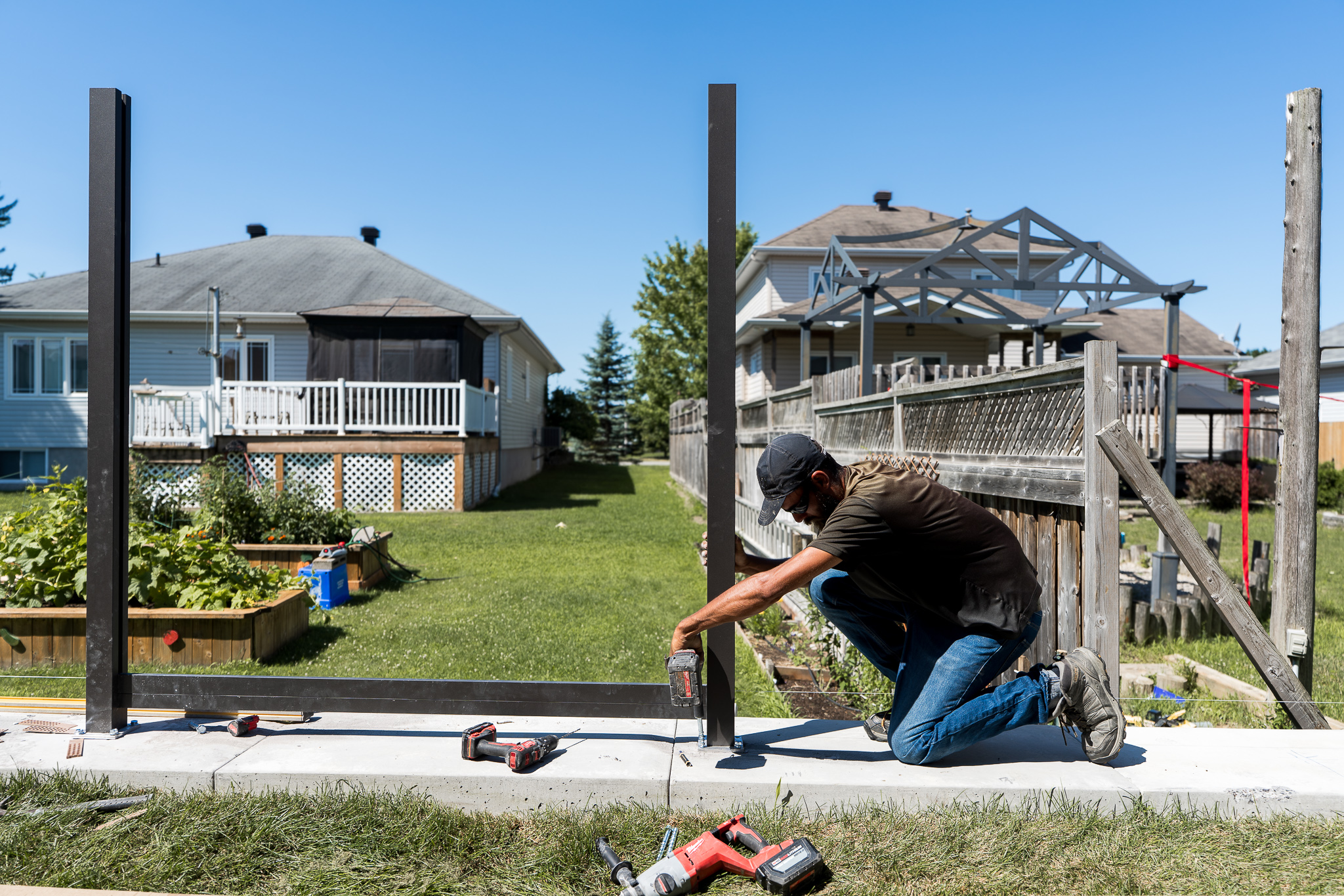 Professional fence installation in Ottawa, Ontario.