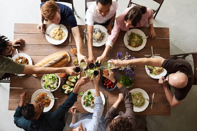 Auditing your circle of friends after a breakup Auditing your circle of friends after a breakup