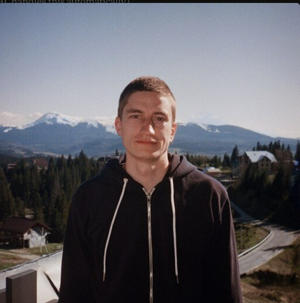 Founder of Partners Studio. I build Shopify apps and help merchants fix the small things that make a big difference.