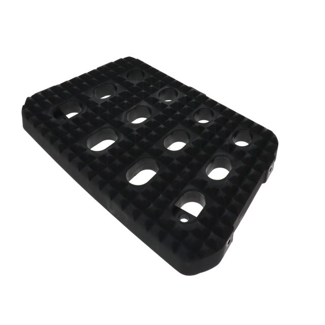 STEP PLATE LH PLASTIC photo 2