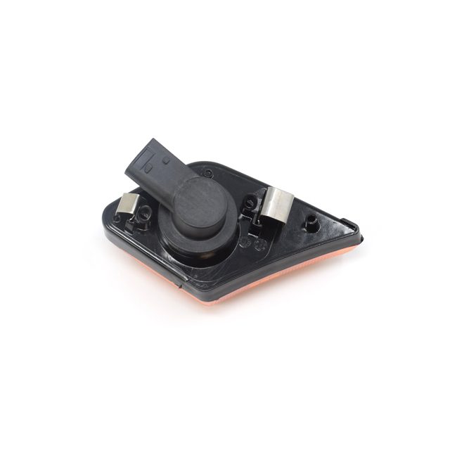 Side Repeater - RH - Suits Mercedes Actros MP4 photo 3