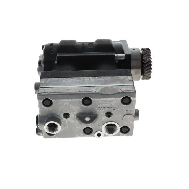 Twin-Cylinder compressor 636 cc flange mounted photo 4