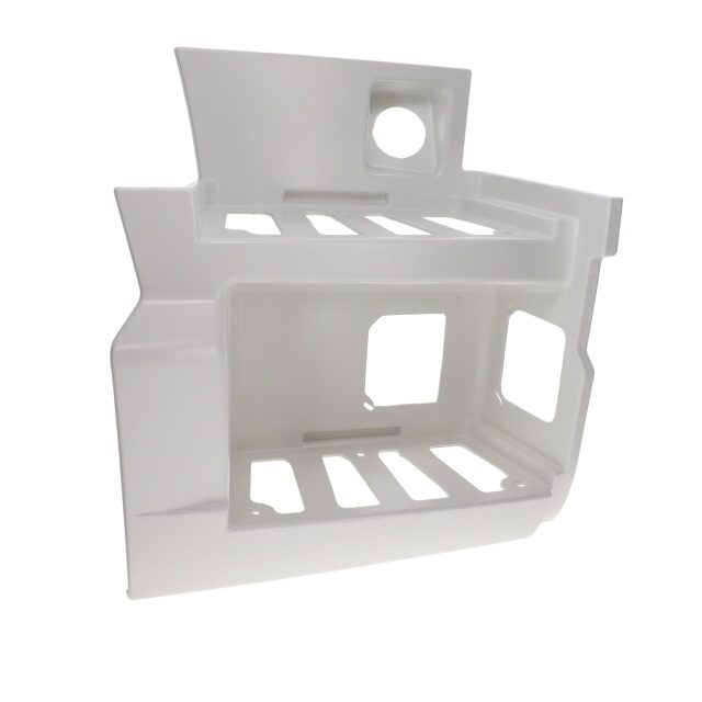 Step RH White Primed To Suit MAN TG3