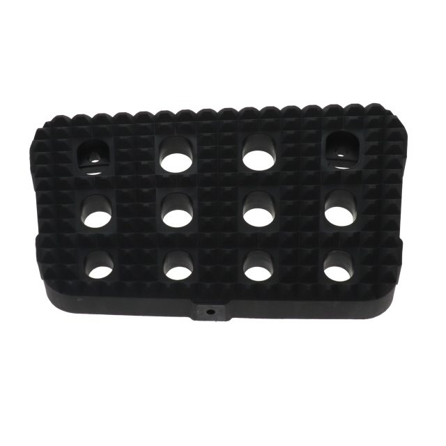 STEP PLATE RH PLASTIC