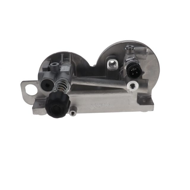 GENUINE VOLVO FUEL FILTER HOUSING photo 3