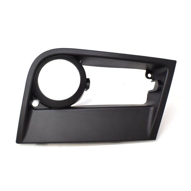 FOG & SPOT LAMP TRIM RH