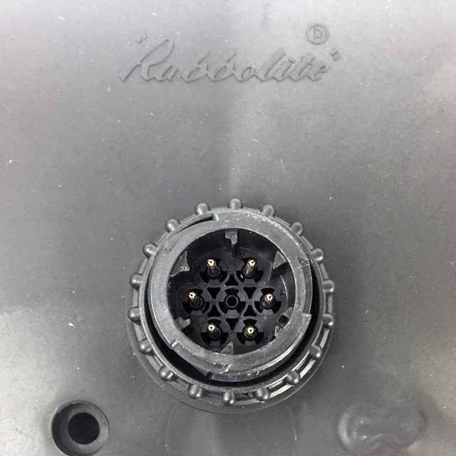 M800 Rear Lamp RH with DIN Connector photo 3