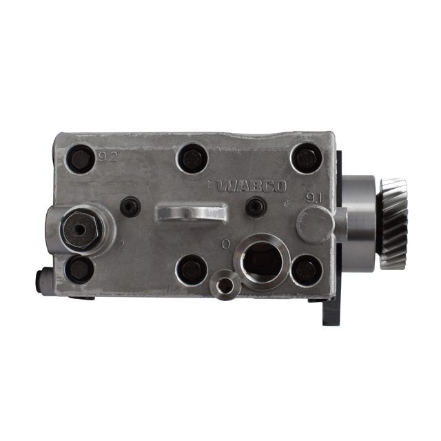 Twin-Cylinder compressor 636 cc flange mounted photo 2