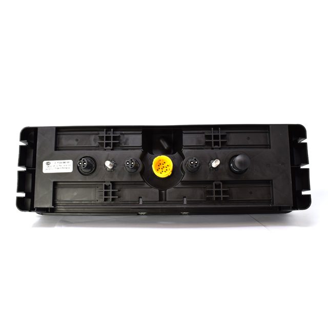 REAR COMBINATION LIGHT LH photo 2
