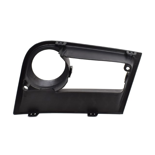 FOG & SPOT LAMP TRIM LH photo 2