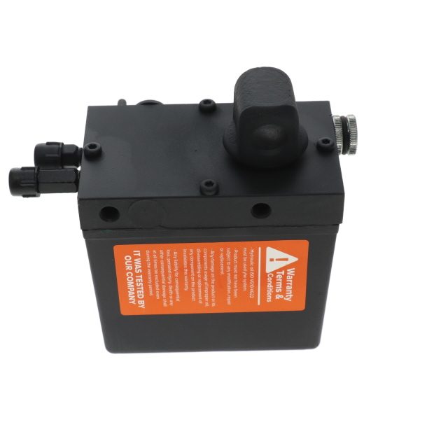 Cab tilt pump to suit Iveco photo 2
