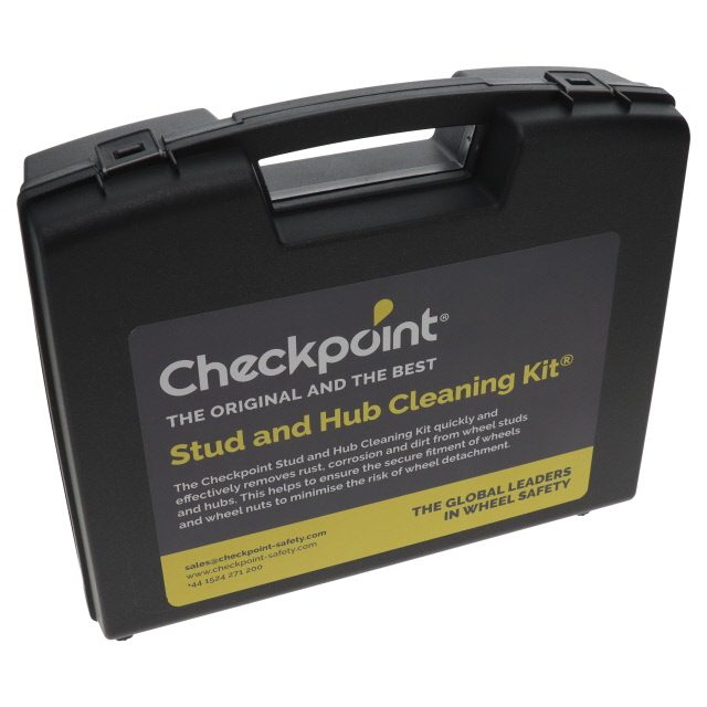 Stud and Hub Cleaning Kit photo 3