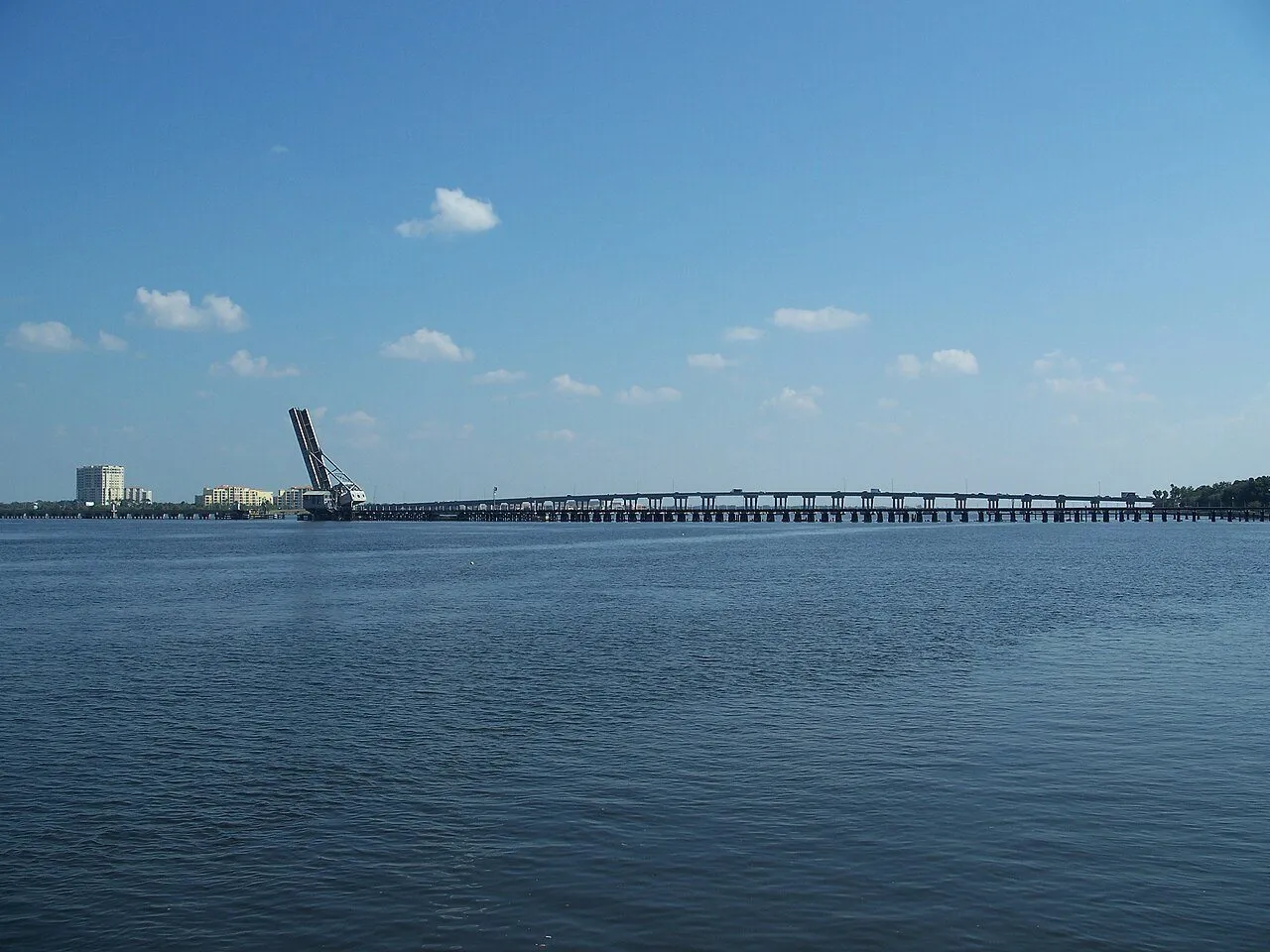 The Hernando DeSoto Bridge carrying US-301 over the Manatee River in Bradenton