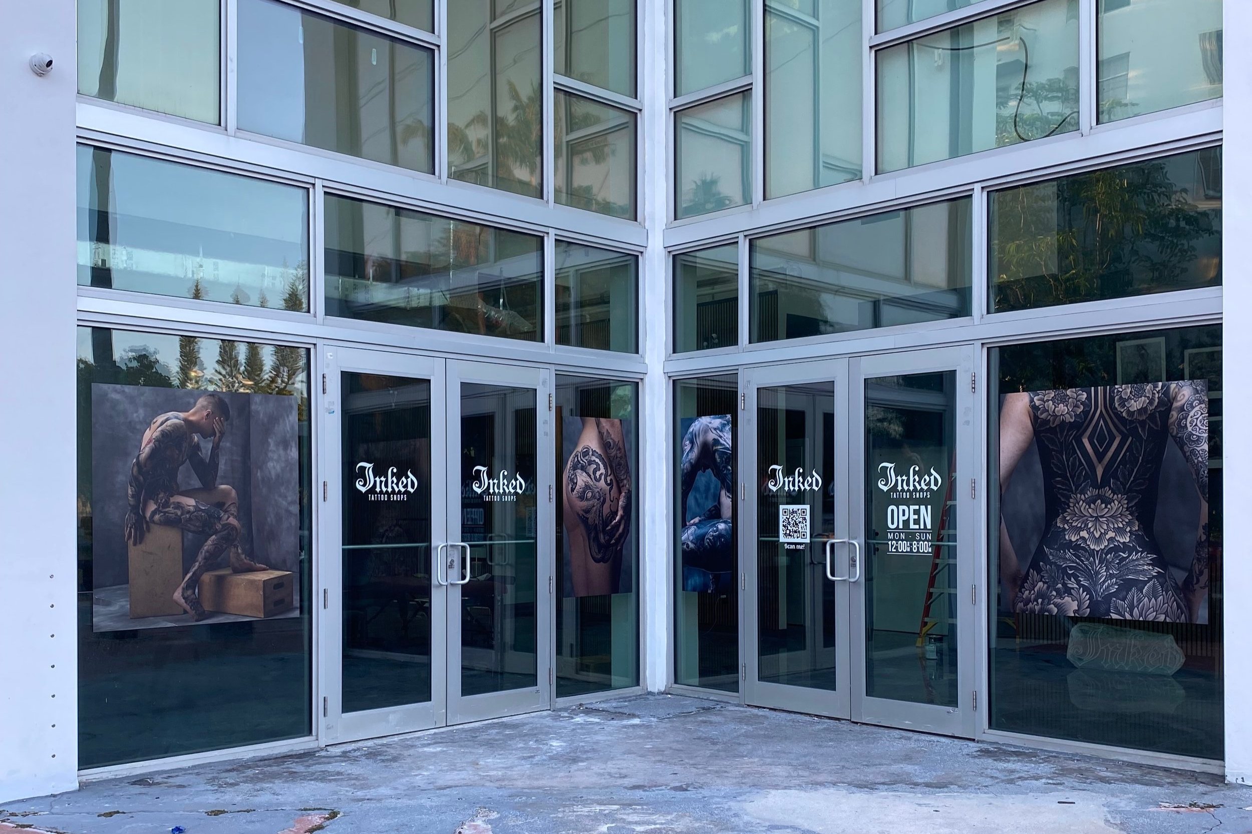 Storefront Signage — MonkeyWolf South Florida