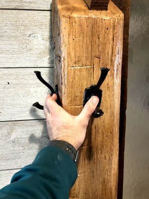 {{ custom_values.service_3 }} in {{custom_values.area_2})